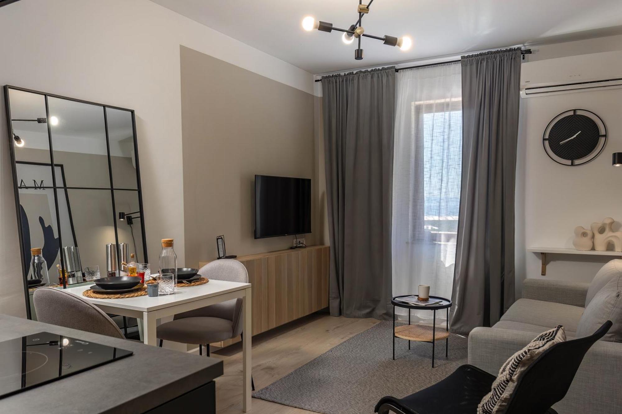 Agostini - Contactless Apartments Vukovarska Rijeka Exterior photo